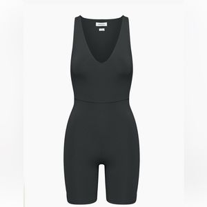 Contour v neck romper